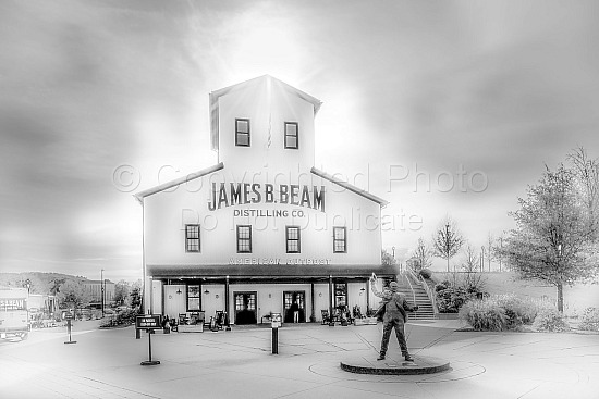 gift shop, james b beam distillery, james b. beam distilling co., jim beam, jim beam distillery, black and white